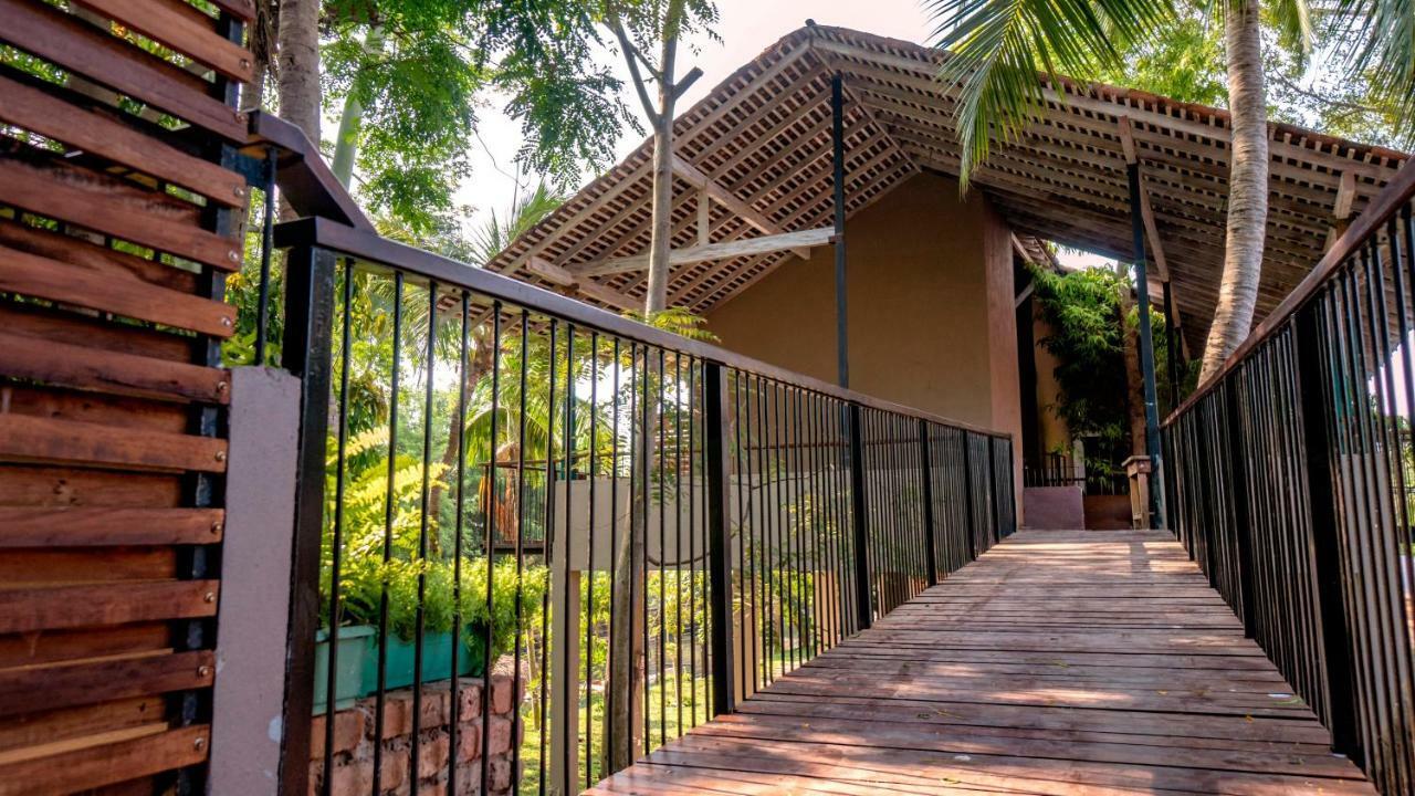 Ayur Ayur Resort & Ayurveda Retreat Negombo Exterior photo
